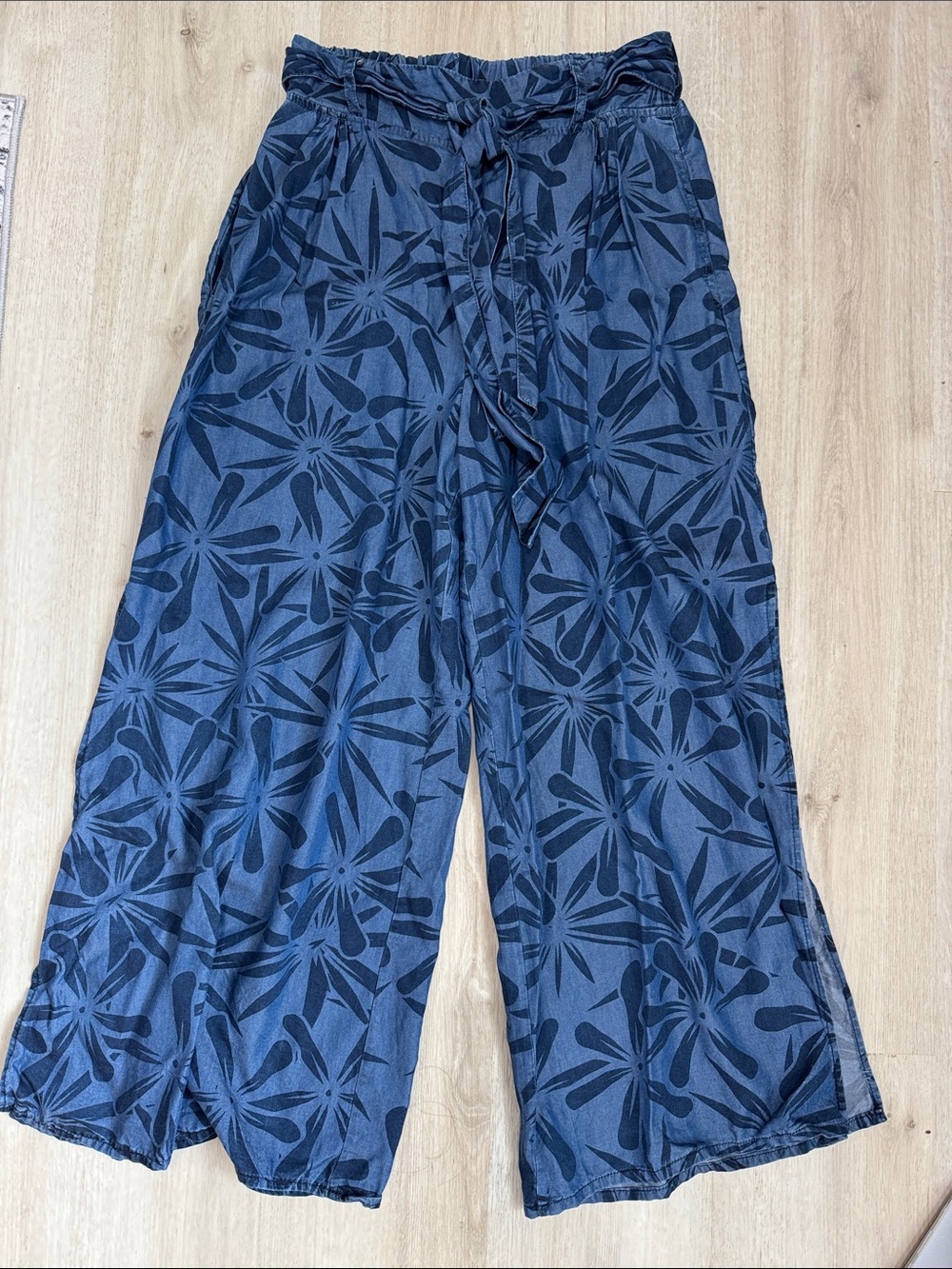 Tanoa Blue chambray Floral Pattern Wide Leg pull on Pants Hawaiian tropical